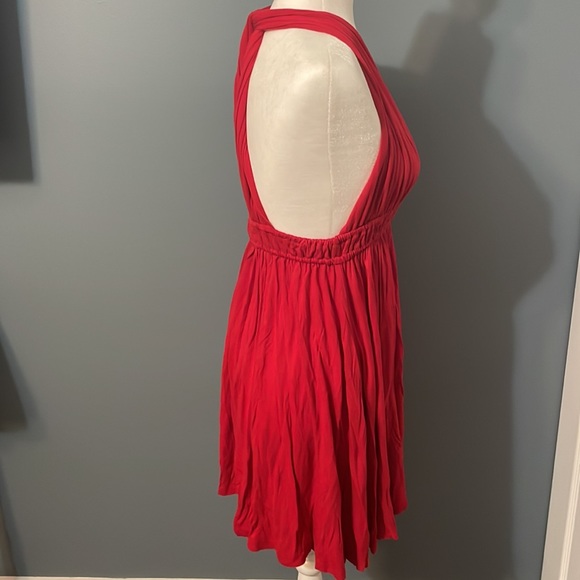 Perfect red dress for the summer - Picture 2 of 3